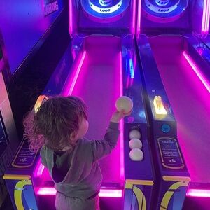 I LOVE offers! Don’t be afraid to send one. Thanks for taking a look 💕